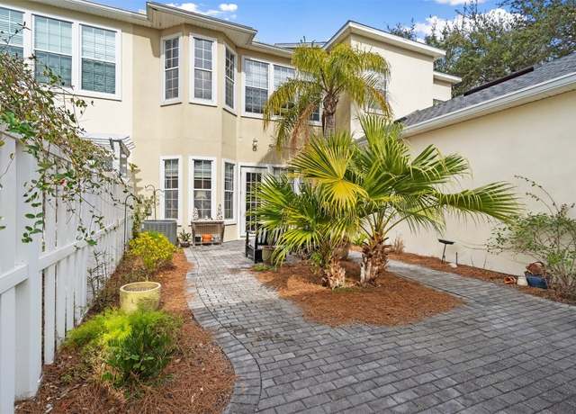 Property at 1592 Park Ln, Fernandina Beach, FL 32034, 2 beds, 2.5 baths