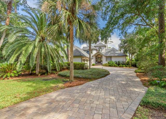 Property at 124 Long Point Dr, Fernandina Beach, FL 32034, 3 beds, 3.5 baths