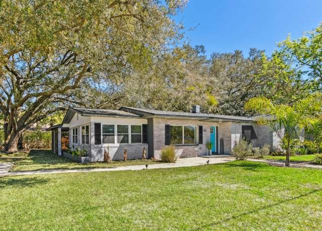 Property at 602 S 11th St, Fernandina Beach, FL 32034, 3 beds, 3 baths