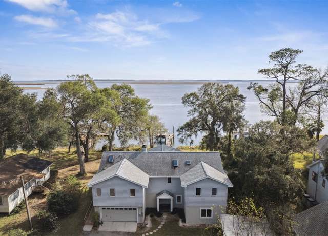 Property at 95258 Wilder Blvd, Fernandina Beach, FL 32034, 3 beds, 2.5 baths