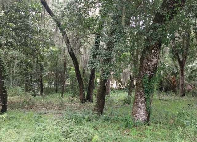 Property at 810 Amelia Dr, Fernandina Beach, FL 32034