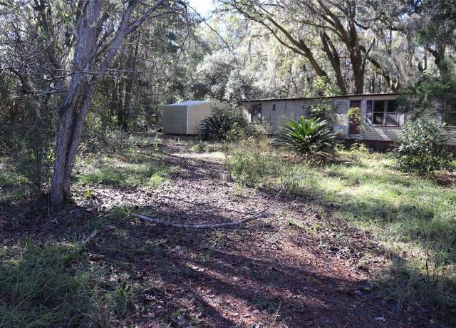 Property at 574154 Lessie Rd, Hilliard, FL 32046, 2 beds, 1.5 baths