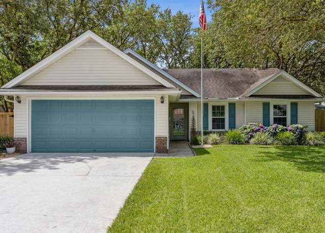 Property at 2144 Canterbury Ln, Fernandina Beach, FL 32034, 3 beds, 2 baths