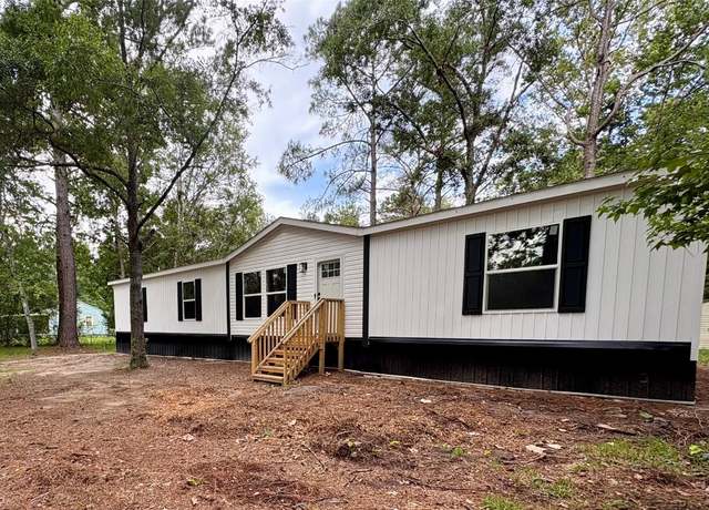 Property at 54178 Bea Rd, Callahan, FL 32011, 4 beds, 2 baths