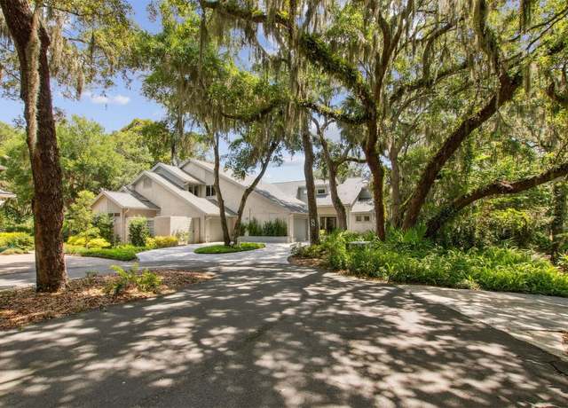 Property at 8 Marsh Hawk Rd, Amelia Island, FL 32034, 6 beds, 5.5 baths
