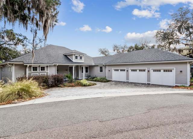 Property at 28844 Grandview Mnr, Yulee, FL 32097, 4 beds, 3 baths