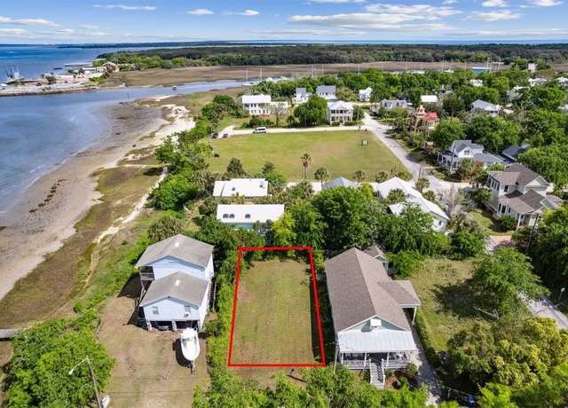 Property at 707 Garden St, Fernandina Beach, FL 32034