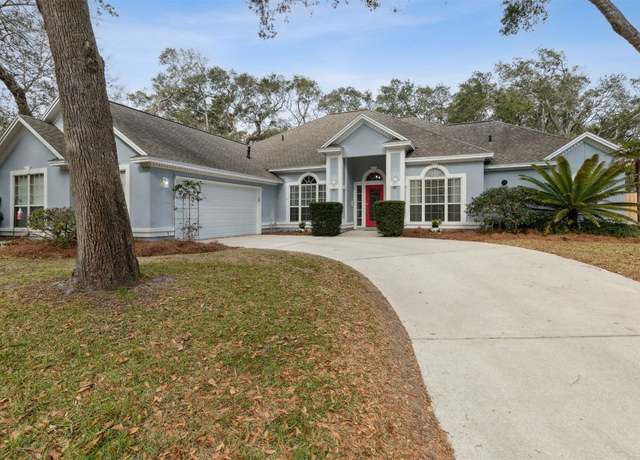 Property at 2205 Ashley Ct, Fernandina Beach, FL 32034, 4 beds, 3.5 baths