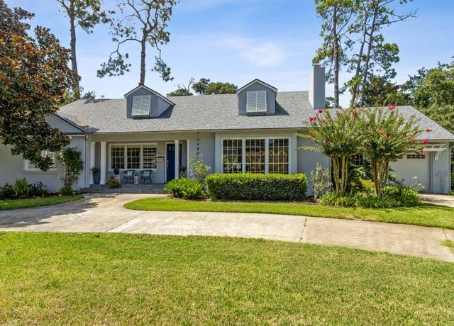 Property at 1802 Atlantic Ave, Fernandina Beach, FL 32034, 4 beds, 5 baths