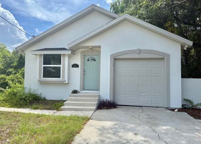 Property at 319 N 14th St, Fernandina Beach, FL 32034, 4 beds, 3 baths