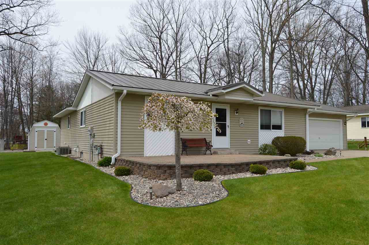 110 Peninsula, Houghton Lake, MI 48629