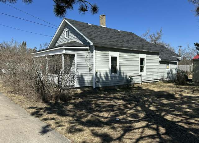 Property at 401 Mikado St, Grayling, MI 49738, 2 beds, 1 bath