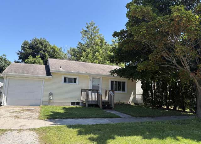 Property at 483 Helen St, Alpena, MI 49707, 2 beds, 1 bath