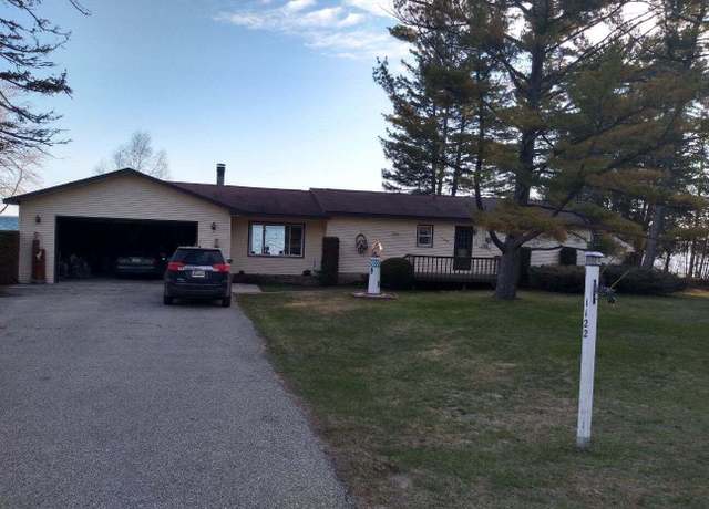 Property at 1122 Shore Dr, Cheboygan, MI 49721, 4 beds, 1.5 baths