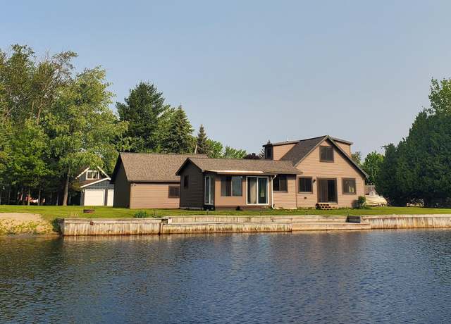 Property at 115 Choctaw Trl, Prudenville, MI 48651, 3 beds, 2 baths