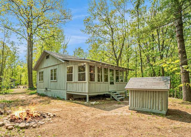 Property at 2080 Tomahawk Trl, Gaylord, MI 49735, 2 beds, 1 bath