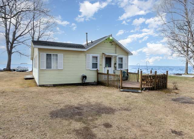 Property at 7061 E Houghton Lake Dr Dr, Houghton Lake, MI 48629, 2 beds, 2 baths