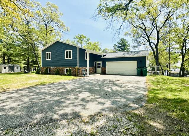 Property at 3554 Hillcrest Dr, Oscoda, MI 48750, 4 beds, 2 baths