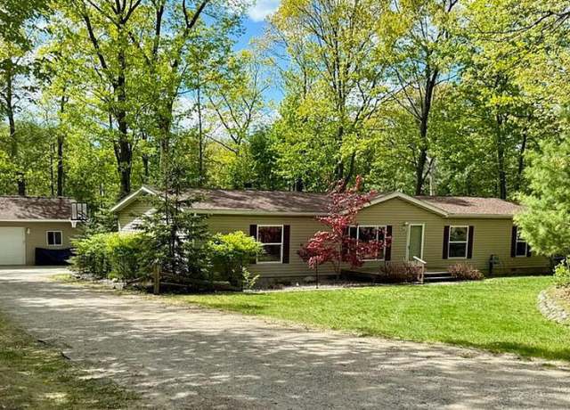 Property at 3158 Rasmus Dr Dr, Grayling, MI 49738, 3 beds, 2 baths