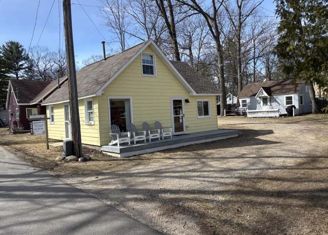 Property at 112 Taylor Ave, Roscommon, MI 48653, 2 beds, 1 bath