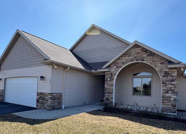 Property at 421 Goshawk Cir, Gaylord, MI 49735, 3 beds, 2 baths