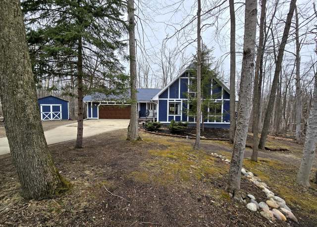 Property at 7229 Snow Goose Cir, Gaylord, MI 49735, 2 beds, 3.5 baths