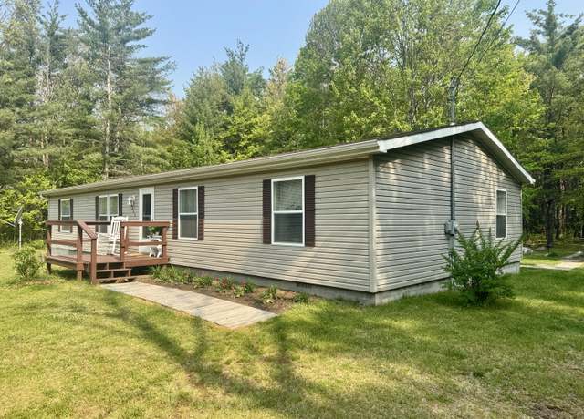Property at 10525 Alpenhof Dr, Grayling, MI 49738, 4 beds, 2 baths