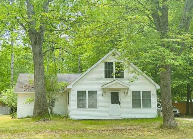 Property at 234 Radcliff Dr, Houghton Lake, MI 48629, 3 beds, 1 bath