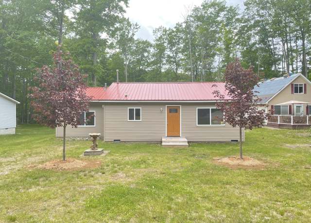 Property at 408 Kirkshire Ave, Roscommon, MI 48653, 3 beds, 1 bath