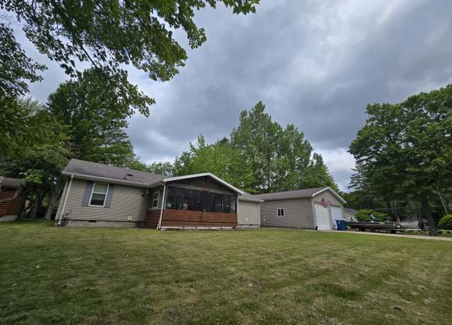 Property at 6709 C E Houghton Lake Dr, Houghton Lake, MI 48629, 3 beds, 2 baths