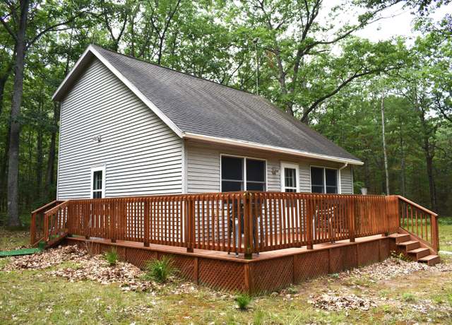 Property at 2540 E Mullett Lake Rd, Indian River, MI 49749, 3 beds, 1 bath