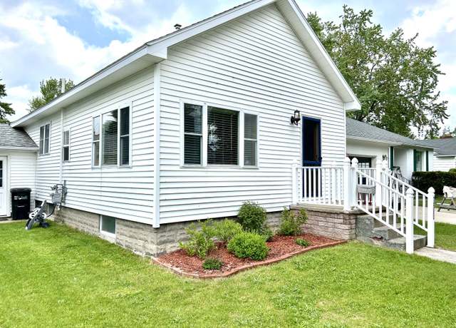 Property at 300 E Blair St, Alpena, MI 49707, 3 beds, 1 bath