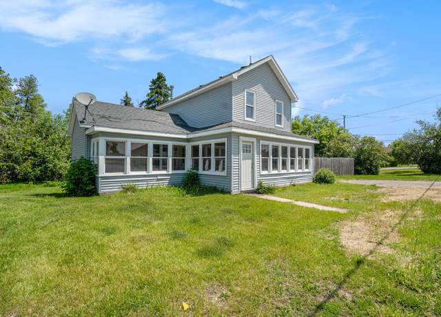Property at 1014 Court St, Cheboygan, MI 49721, 4 beds, 2 baths