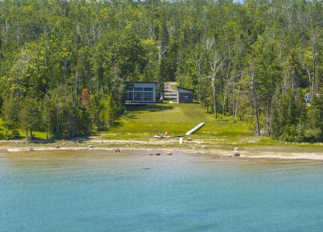 Property at 2960 W Us-23 Hwy, Cheboygan, MI 49721, 2 beds, 1 bath