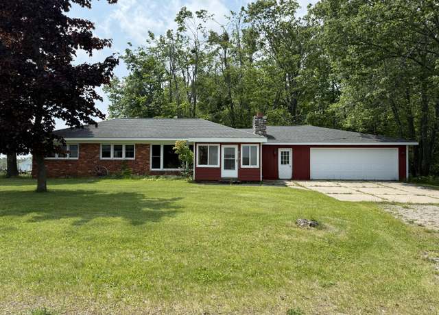 Property at 5913 M-33, Cheboygan, MI 49721, 3 beds, 1 bath