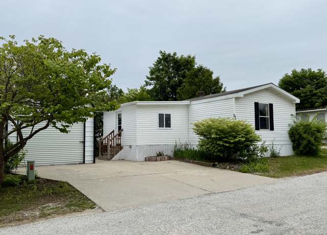 Property at 95 Earth Ave, Cheboygan, MI 49721, 2 beds, 2 baths