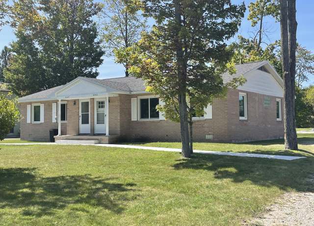 Property at 440 S Lawn St, Alpena, MI 49707, 4 beds, 2 baths