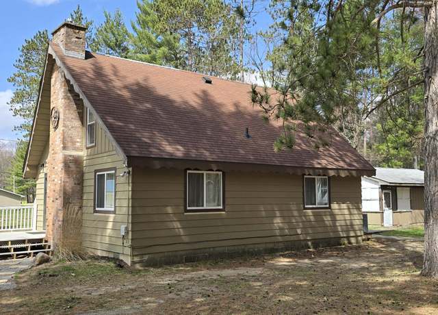 Property at 109 Woodcrest Dr, Roscommon, MI 48653, 3 beds, 1.5 baths