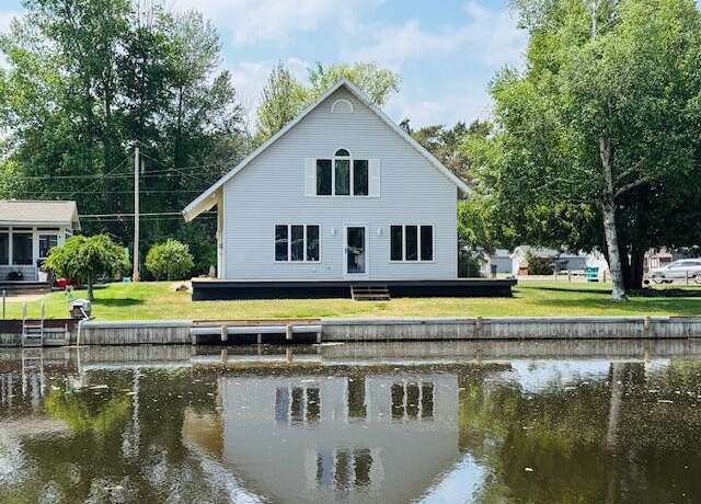 Property at 424 Ottawa Ln, Prudenville, MI 48651, 3 beds, 2 baths