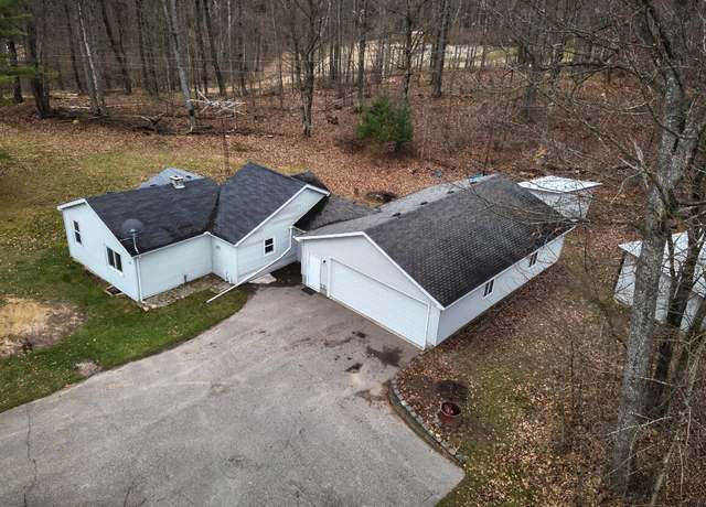 Property at 1330 Ski Park Rd, West Branch, MI 48661, 4 beds, 1 bath