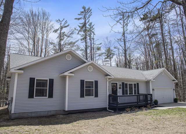 Property at 961 Spring Dr, Gaylord, MI 49735, 3 beds, 2 baths