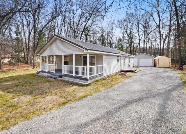 Property at 307 Radcliff Dr, Houghton Lake, MI 48629, 3 beds, 2 baths