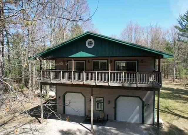 Property at 8670 N Everett Rd, Roscommon, MI 48653, 3 beds, 2.5 baths