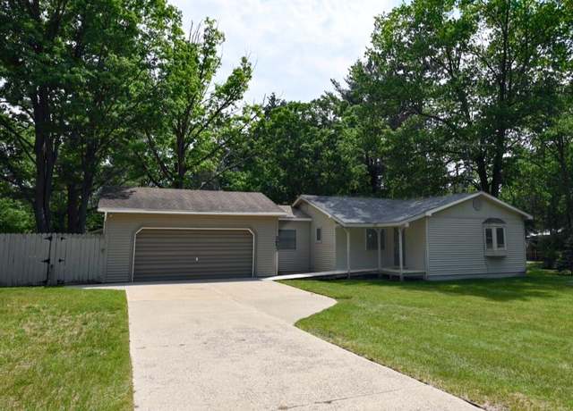 Property at 2653 Candlewood Dr, Roscommon, MI 48653, 2 beds, 1 bath