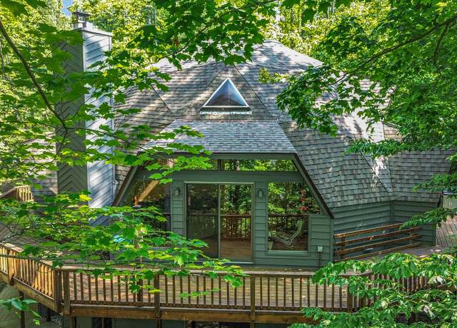 Property at 950 S Silver Pl, Indian River, MI 49749, 4 beds, 4 baths