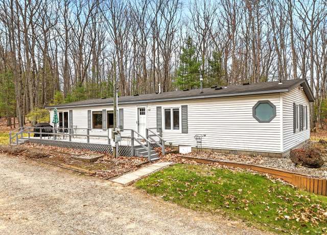 Property at 3531 S Reserve Rd, Prudenville, MI 48651, 3 beds, 2 baths