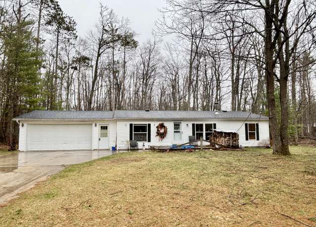 Property at 3313 Pleasant View Dr, Lewiston, MI 49756, 3 beds, 2 baths