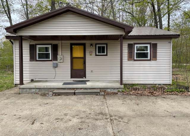 Property at 605 Englewood Dr, Roscommon, MI 48653, 2 beds, 1 bath