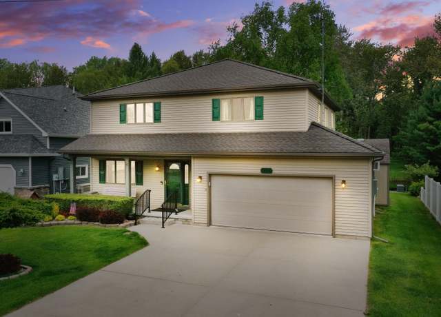 Property at 944 Long Point Dr, Houghton Lake, MI 48629, 3 beds, 3 baths