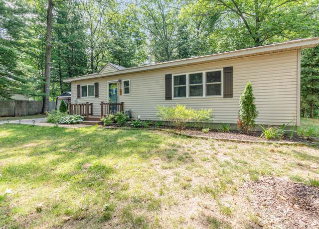 Property at 105 Bell Ave, Prudenville, MI 48651, 2 beds, 1 bath